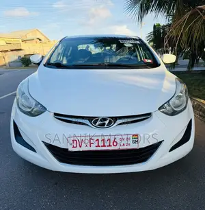 Hyundai Elantra SE 4dr Sedan (1.8L 4cyl 6A) 2014 White