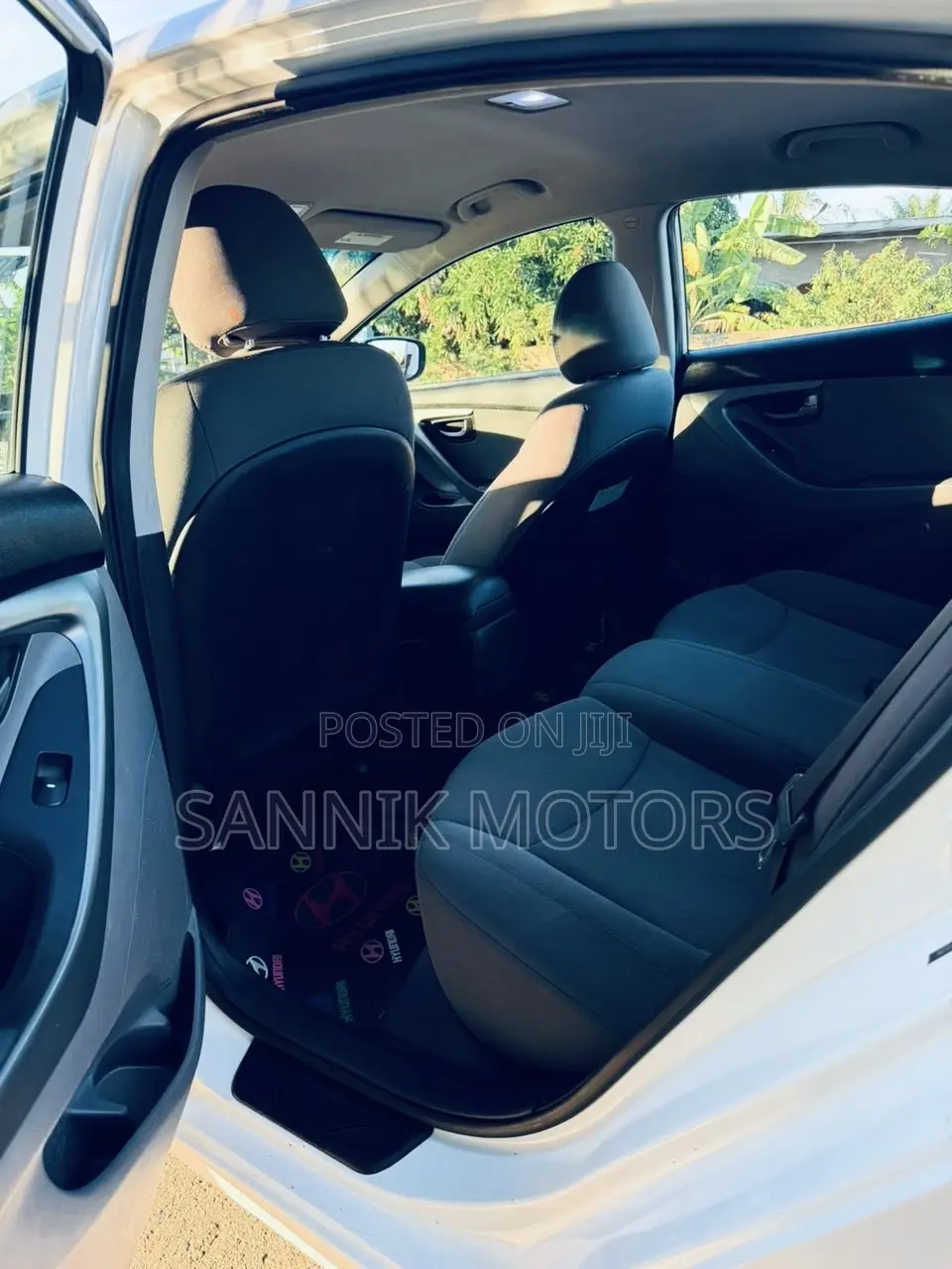 Hyundai Elantra SE 4dr Sedan (1.8L 4cyl 6A) 2014 White