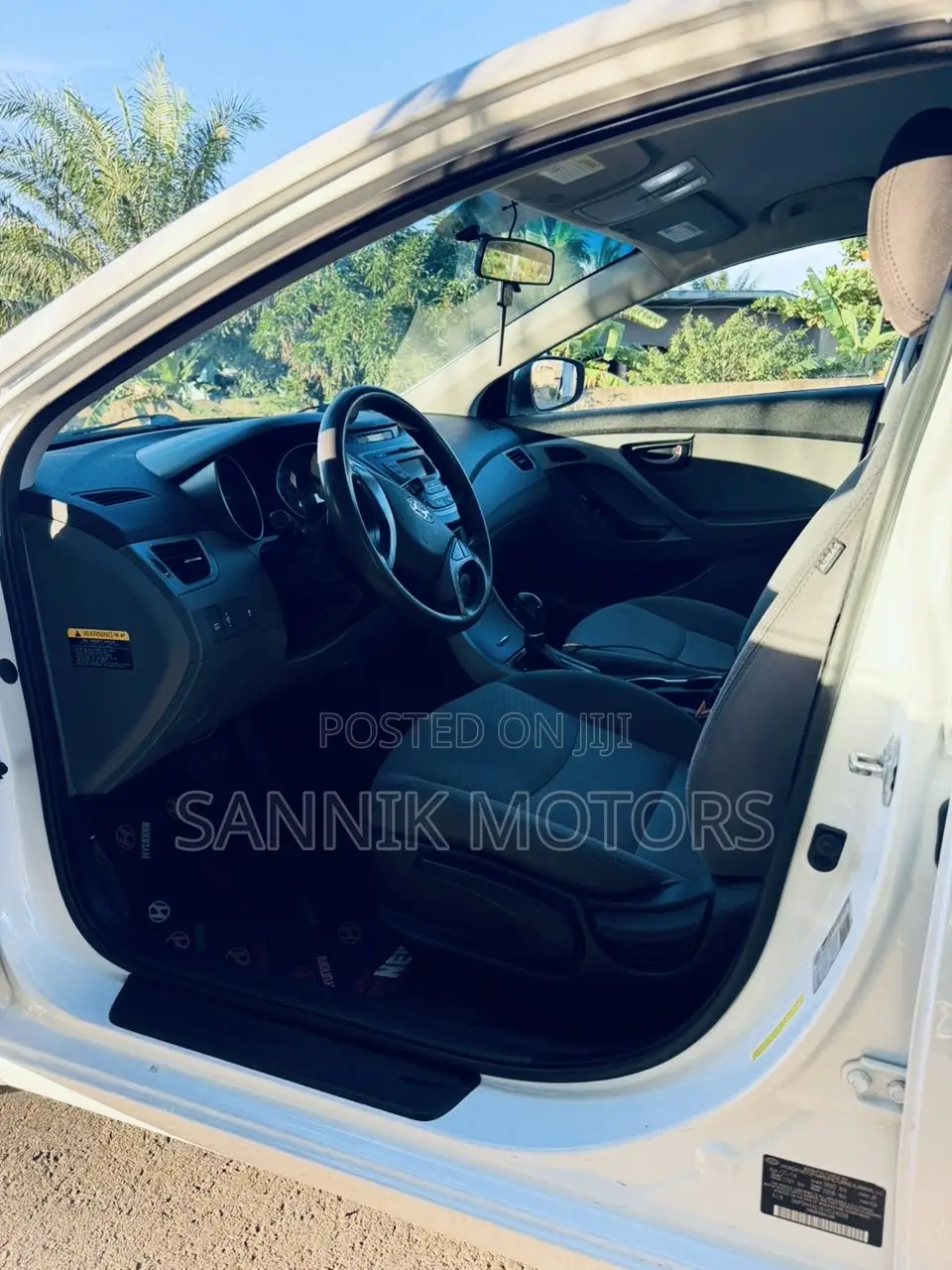 Hyundai Elantra SE 4dr Sedan (1.8L 4cyl 6A) 2014 White