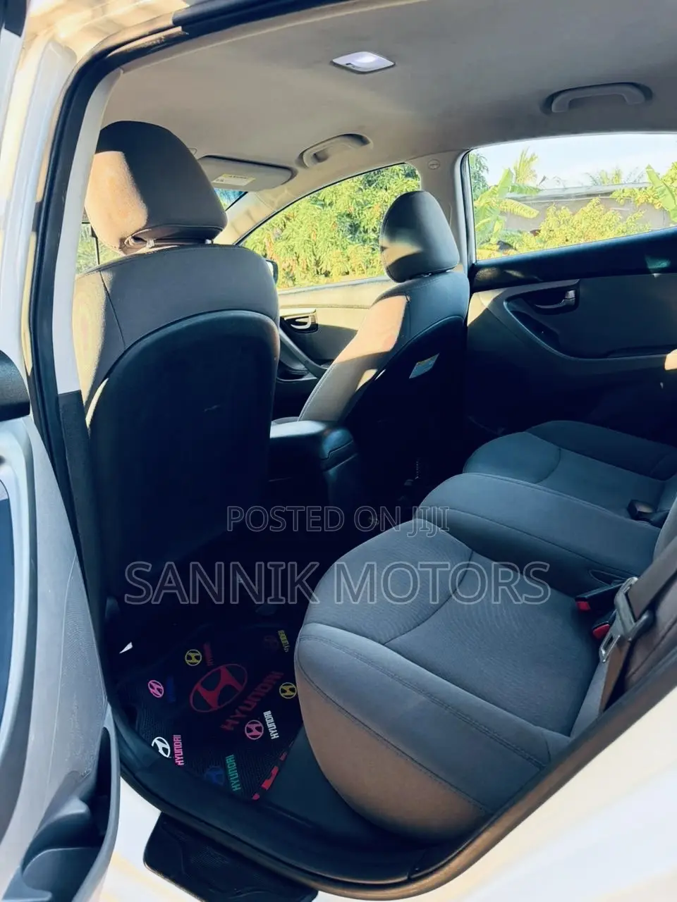 Hyundai Elantra SE 4dr Sedan (1.8L 4cyl 6A) 2014 White