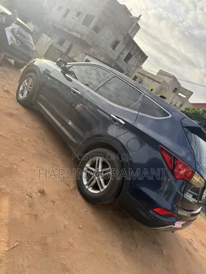Hyundai Santa Fe SE AWD 2016 Blue