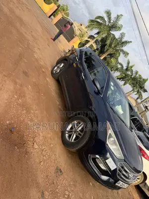 Hyundai Santa Fe SE AWD 2016 Blue