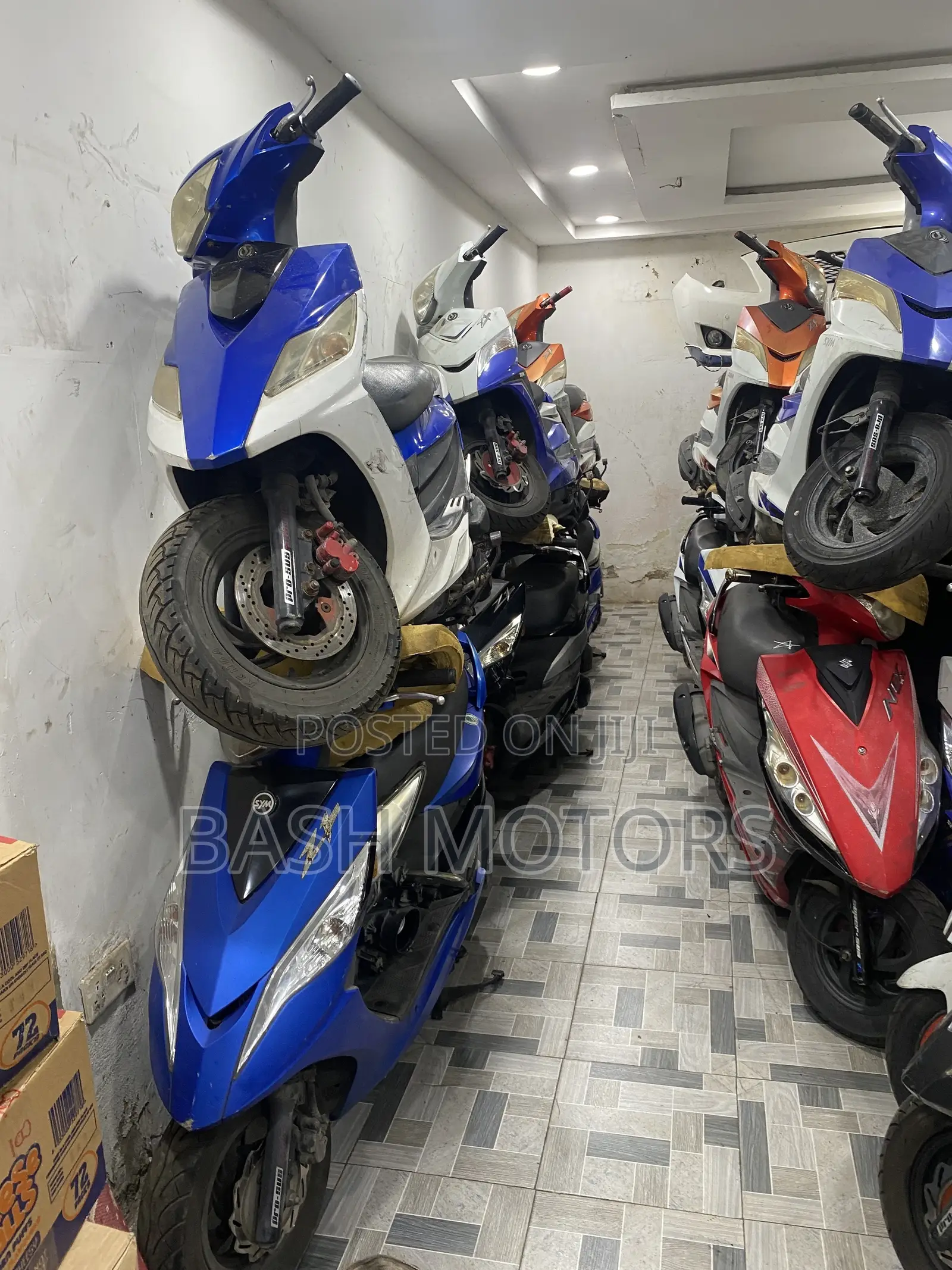 Suzuki Burgman 2023