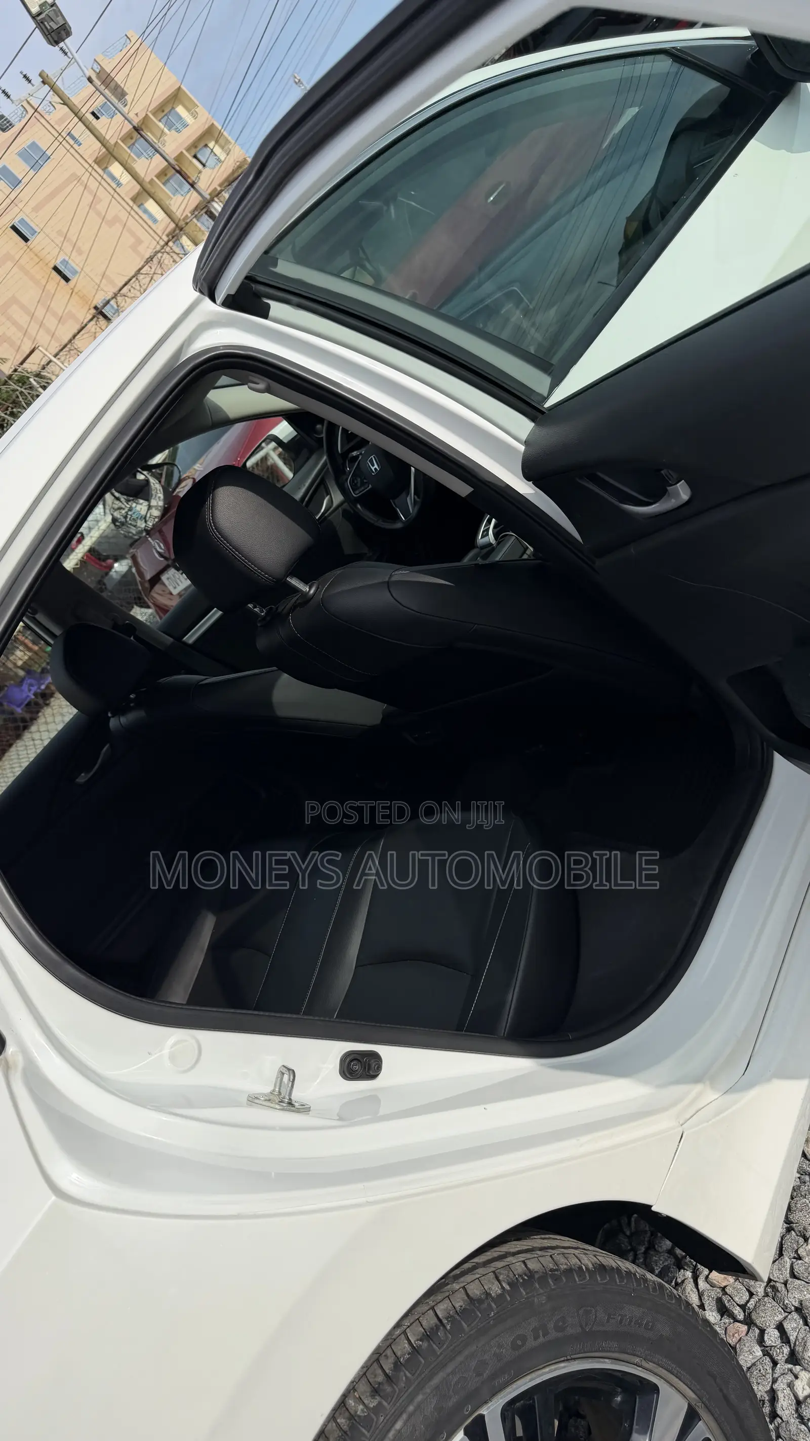 Honda Civic Touring Coupe 2019 White