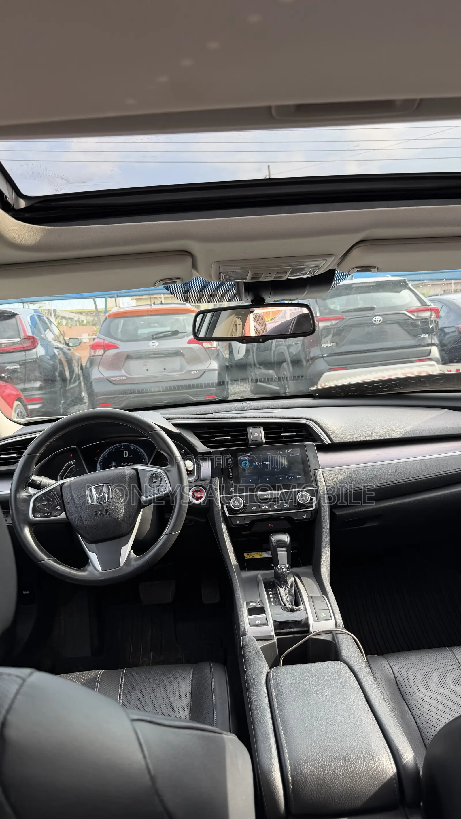 Honda Civic Touring Coupe 2019 White