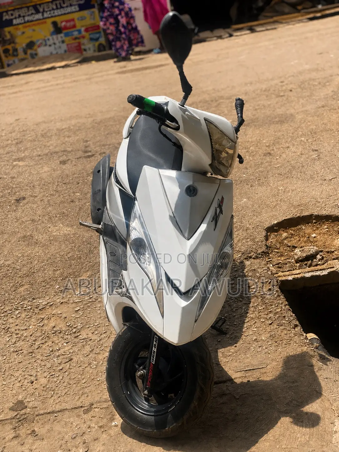 SYM Symnh 2025 White