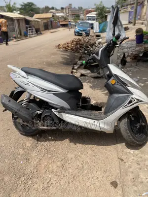 SYM Symnh 2025 White