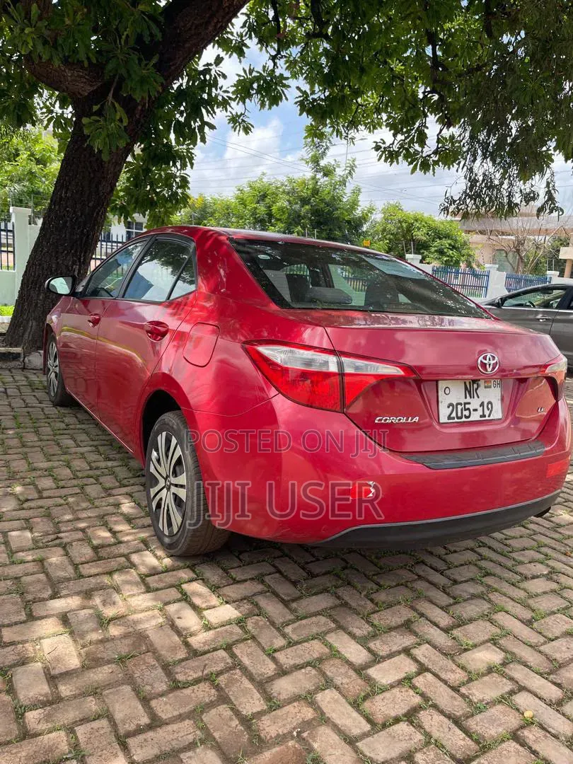 Toyota Corolla 2015 Red