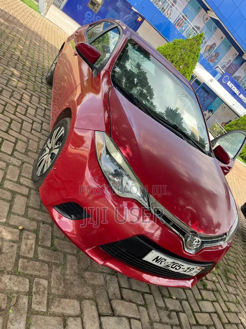 Toyota Corolla 2015 Red