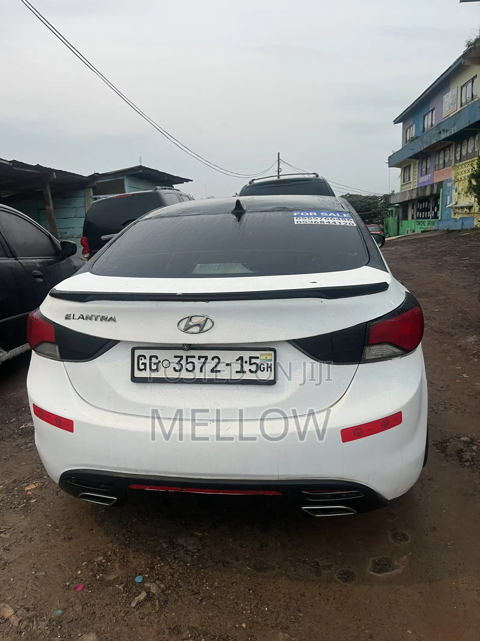 Hyundai Elantra 2012 White
