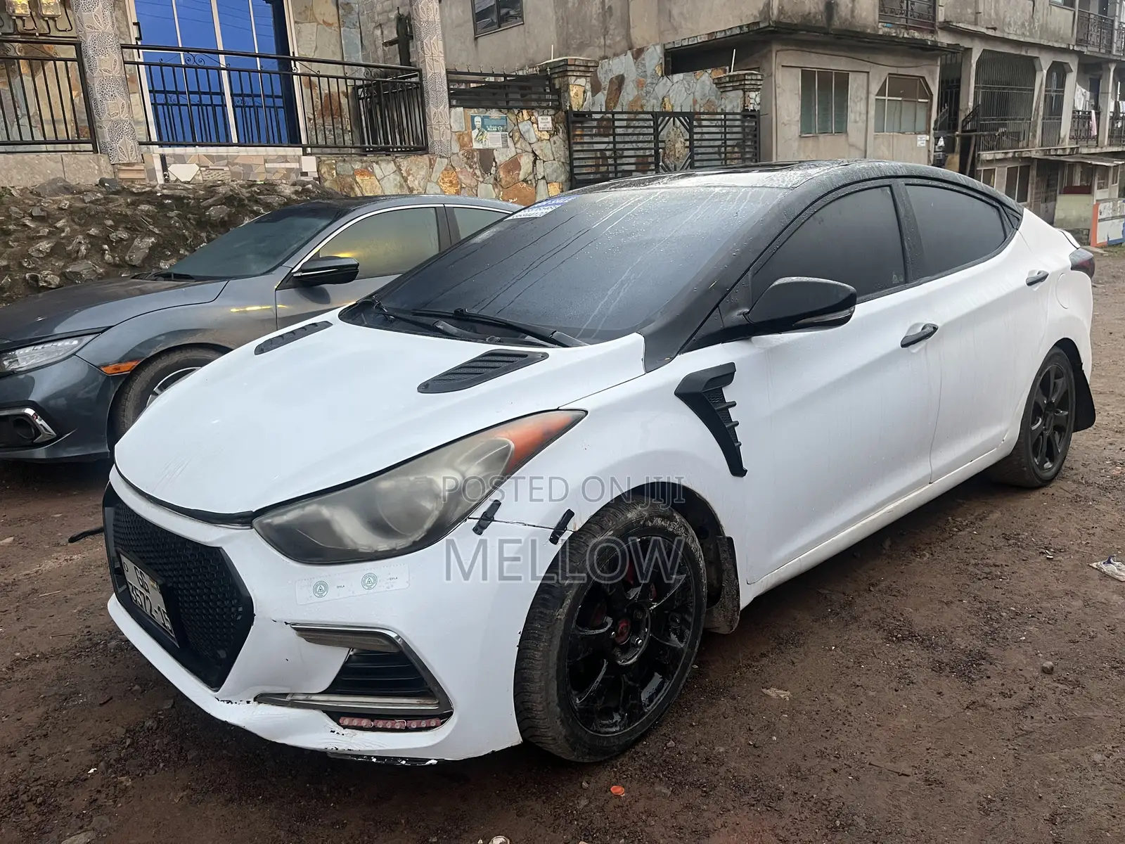 Hyundai Elantra 2012 White