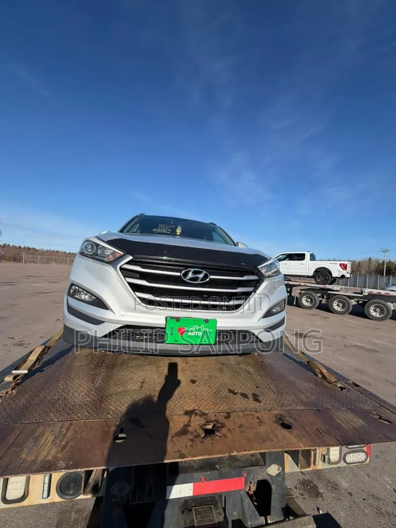 Hyundai Tucson SE AWD 2017 White