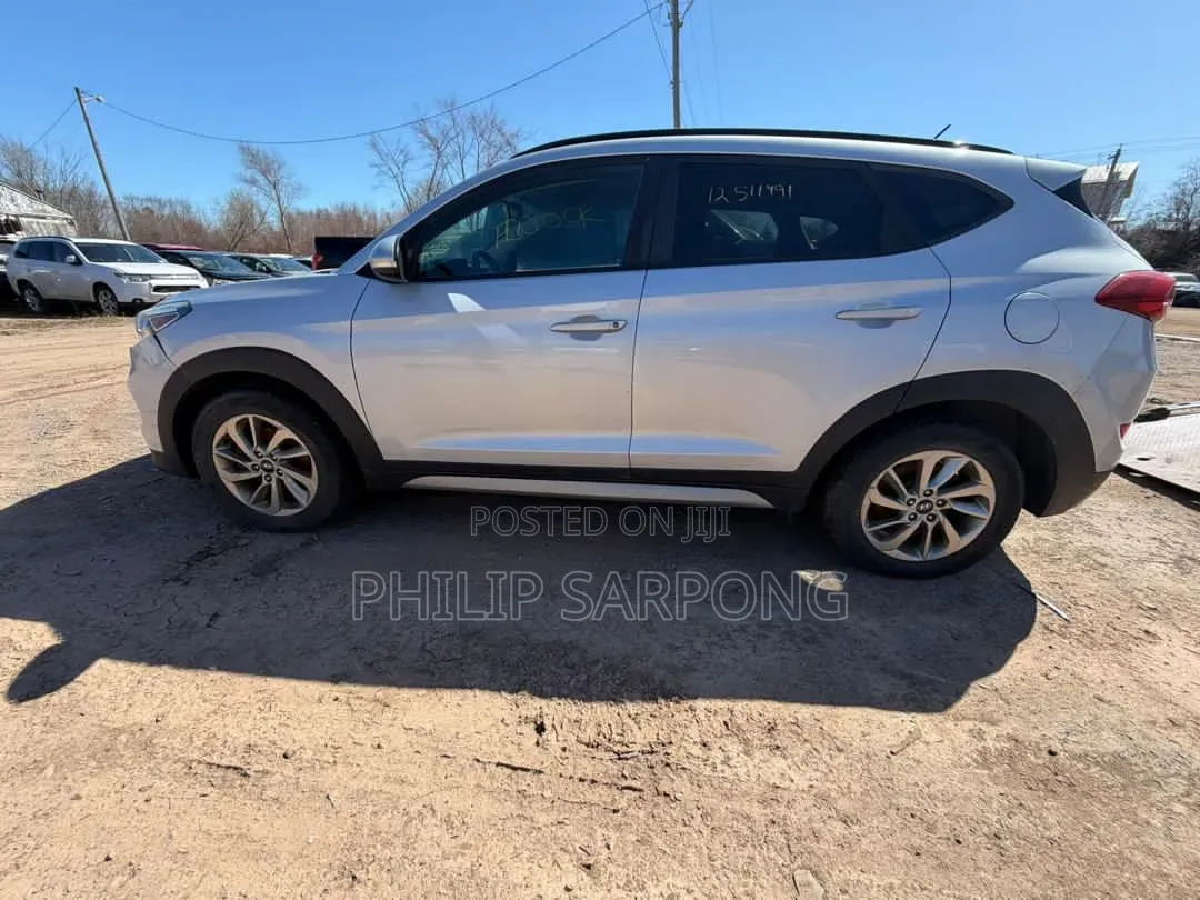 Hyundai Tucson SE AWD 2017 White