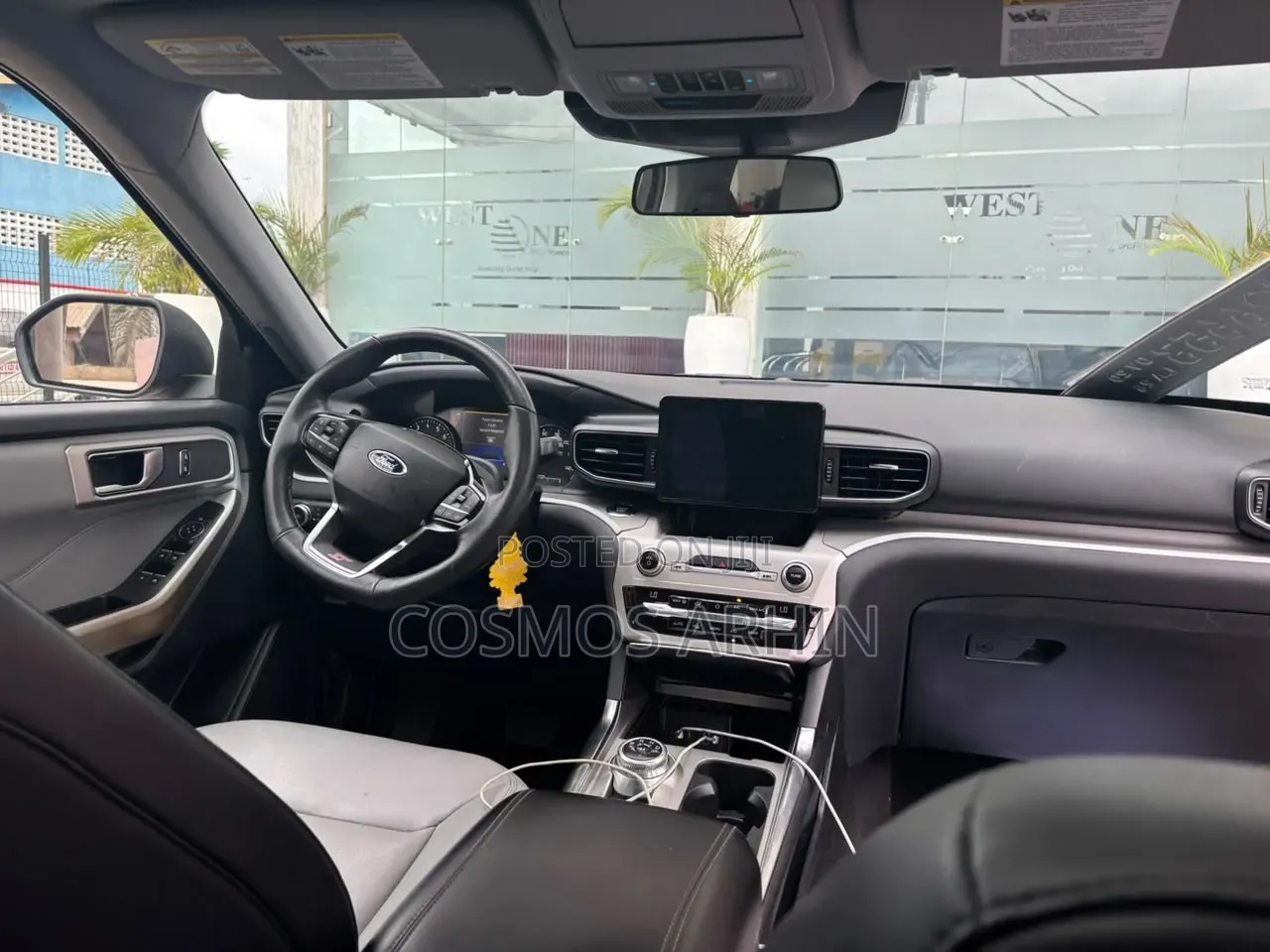 Ford Explorer 2023 Red