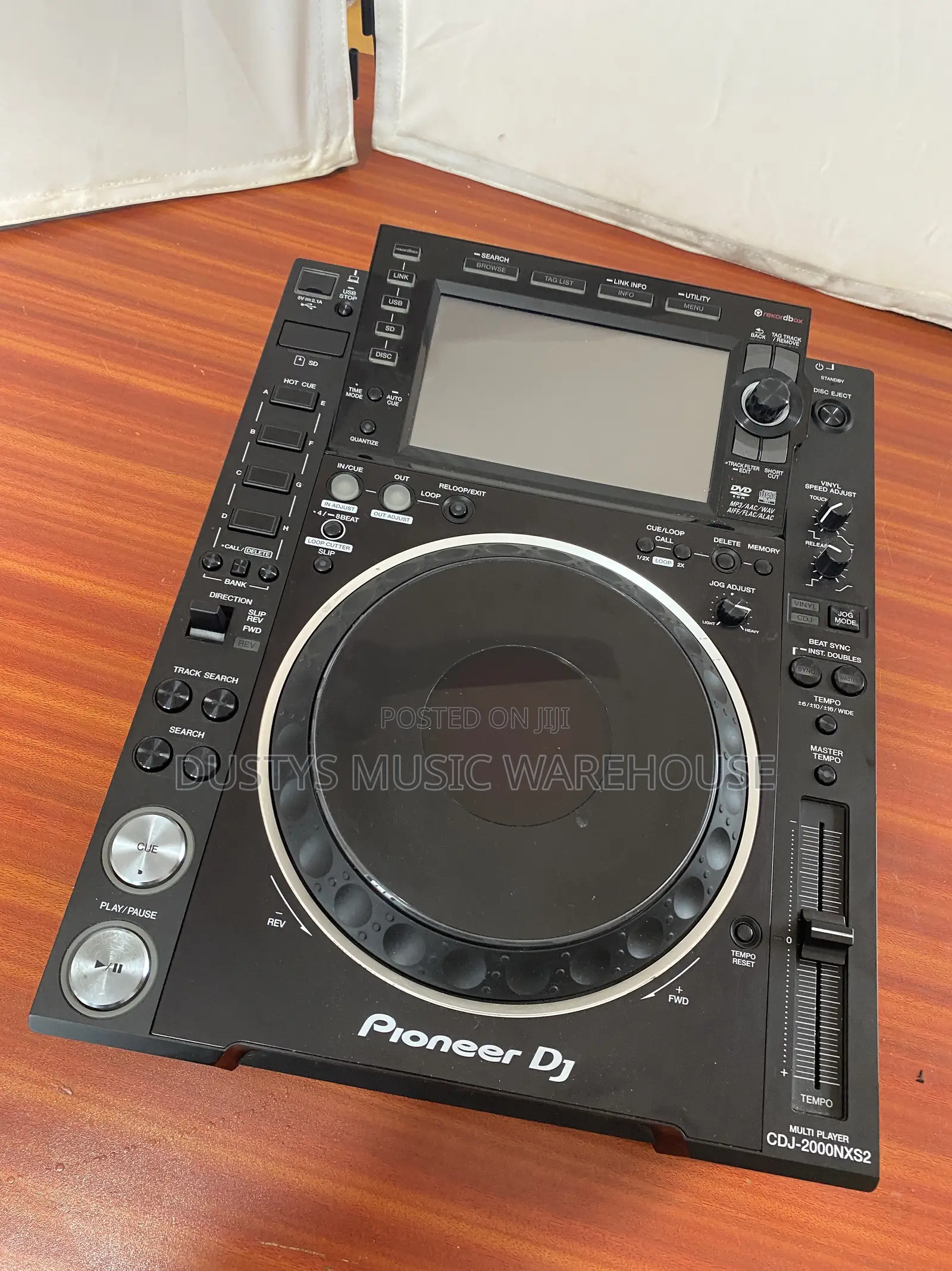 Pioneer CDJ 2000 Nexus 2
