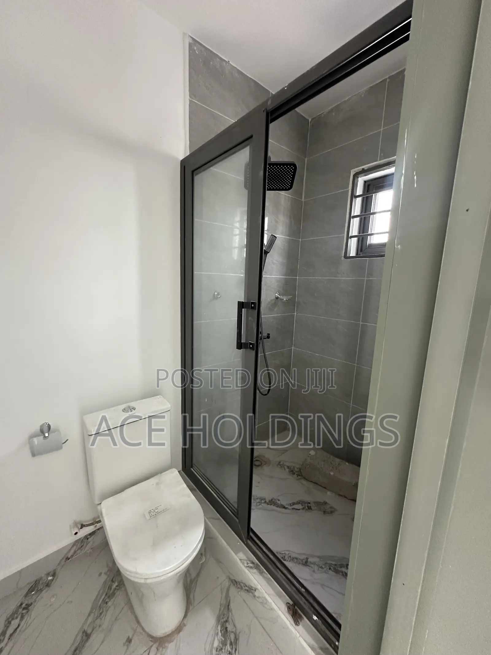 2bdrm Townhouse/Terrace in Nmai Dzorn, School Junction for sale