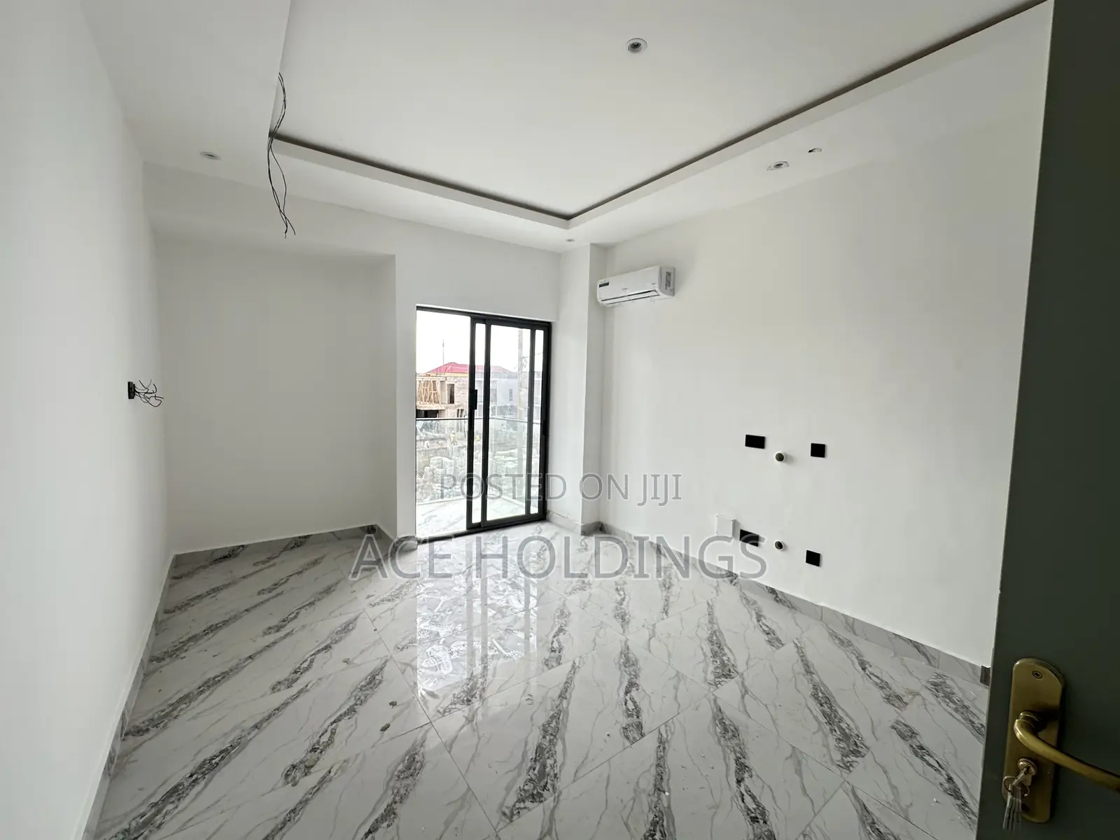 2bdrm Townhouse/Terrace in Nmai Dzorn, School Junction for sale