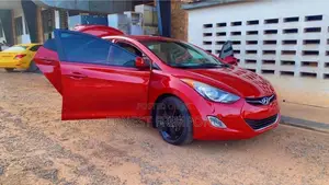 Hyundai Elantra GLS Sedan FWD (1.8L 4cyl 6A) 2013 Red