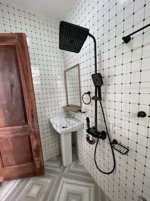 1bdrm Apartment in Zenith Properties, Dansoman for rent