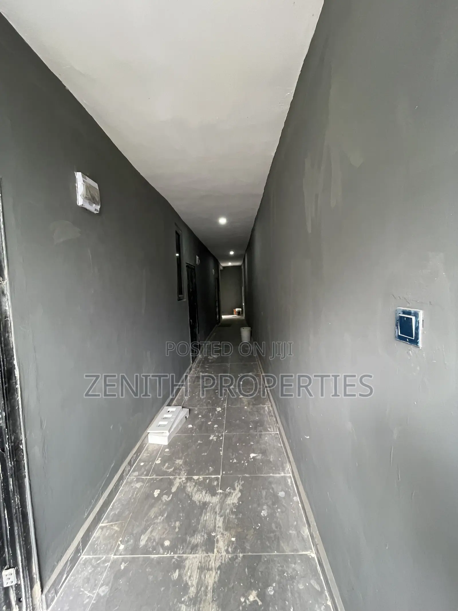 1bdrm Apartment in Zenith Properties, Dansoman for rent