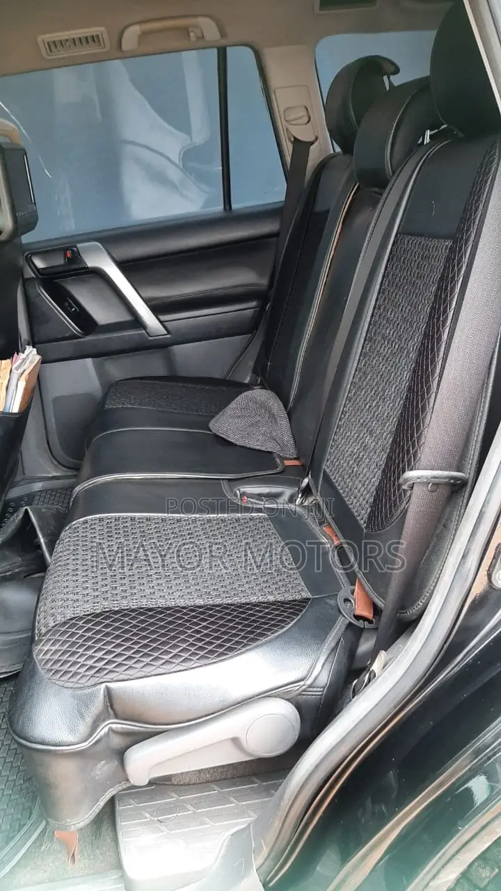 Toyota Land Cruiser Prado 2.7 i 2011 Black