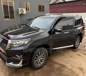 Toyota Land Cruiser Prado 2.7 i 2011 Black