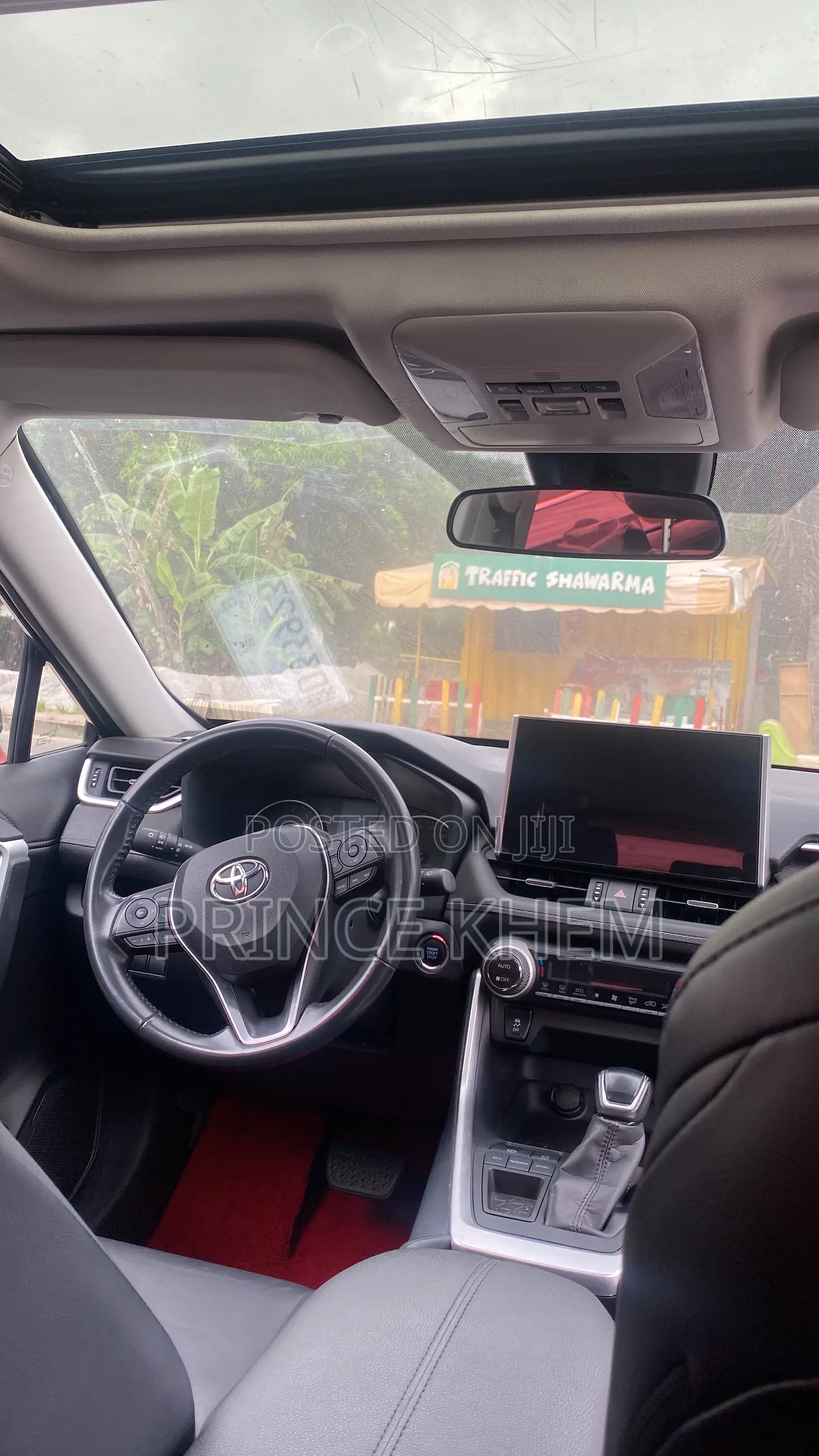 Toyota RAV4 LE 2021 Black