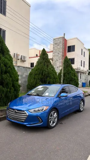 Hyundai Elantra Limited Sedan FWD (2.0L 4cyl 6A) 2017 Blue