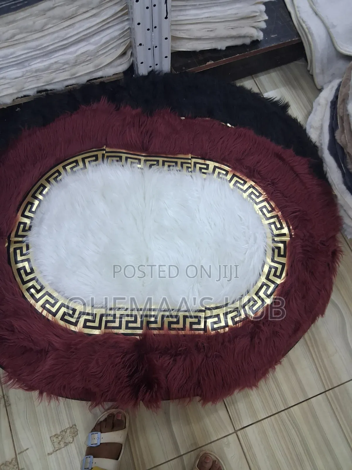 Fluffy Floor Carpet – 90 × 120 Cm