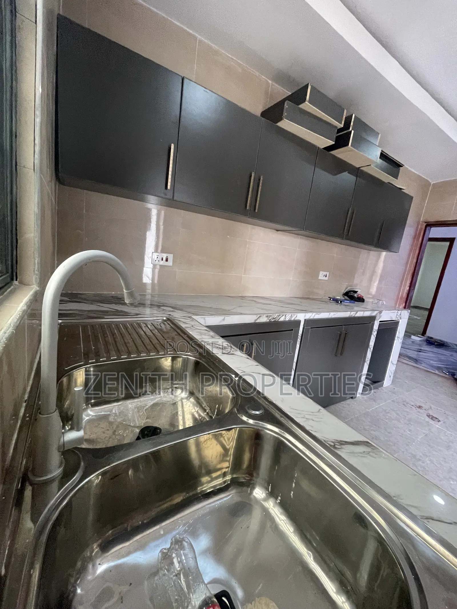 2bdrm Apartment in Zenith Properties, Dansoman for rent
