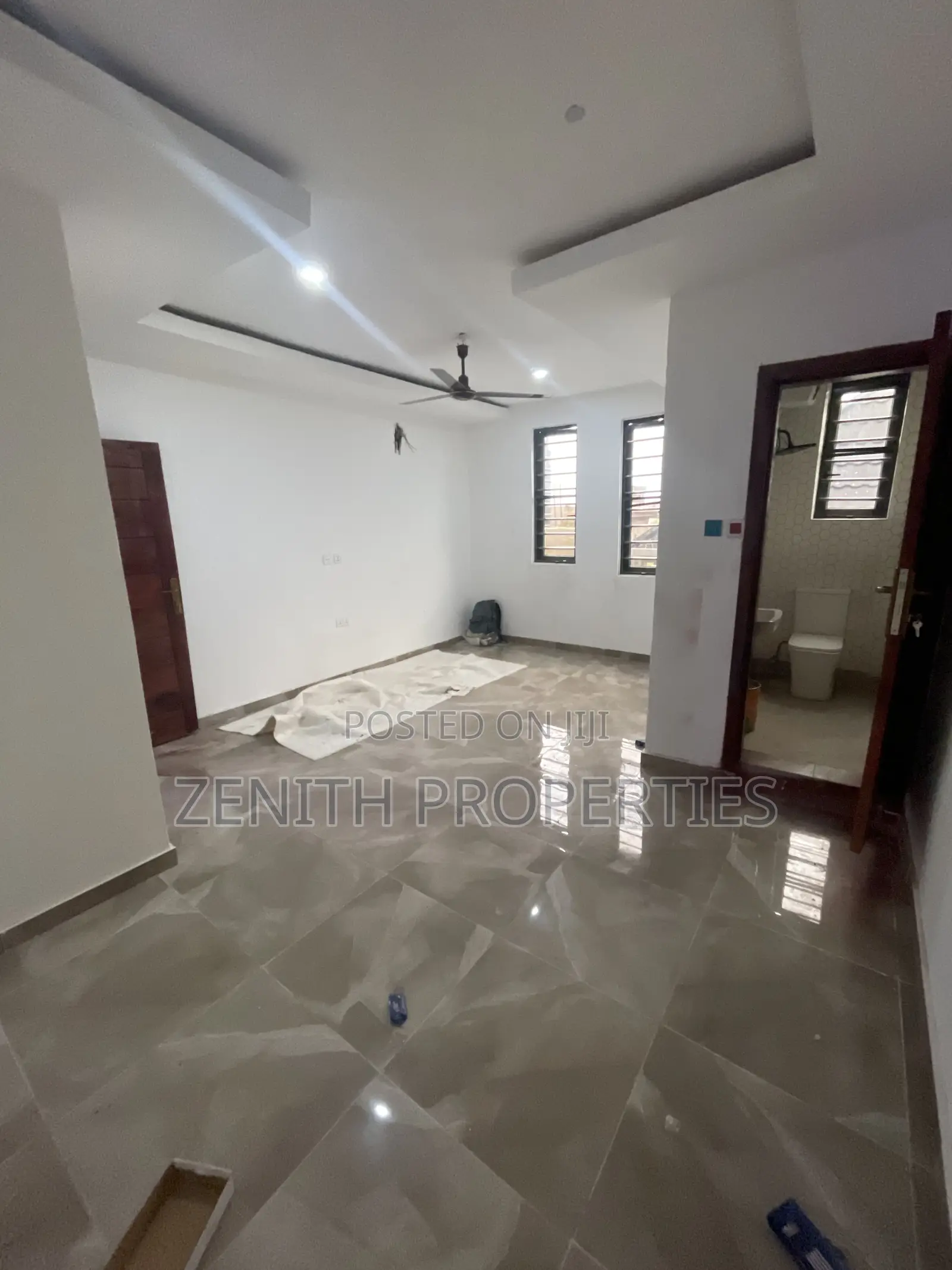 2bdrm Apartment in Zenith Properties, Dansoman for rent