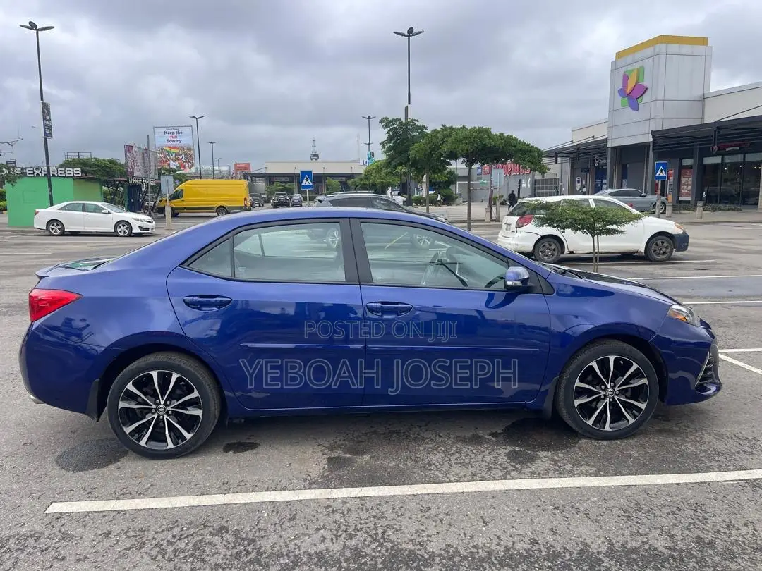 Toyota Corolla SE 4dr Sedan (1.8L 4cyl CVT) 2017 Blue