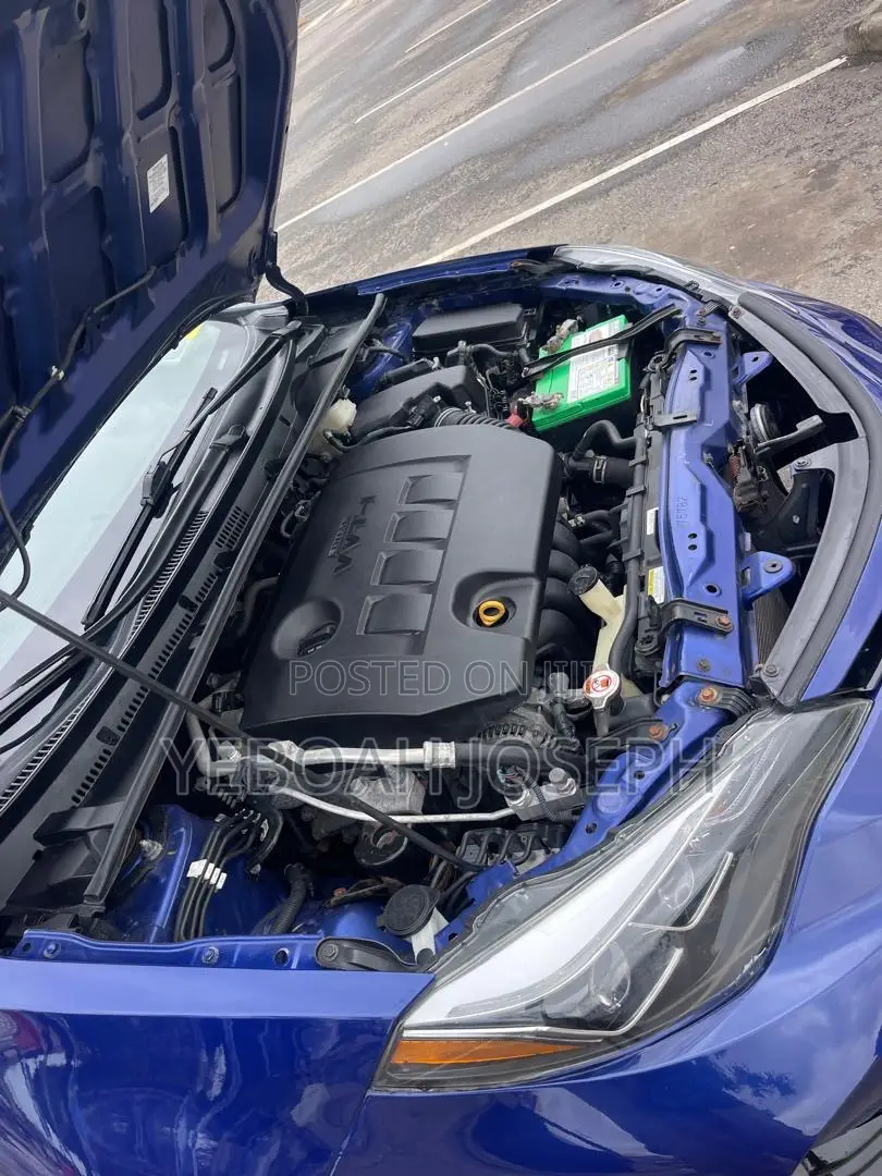 Toyota Corolla SE 4dr Sedan (1.8L 4cyl CVT) 2017 Blue