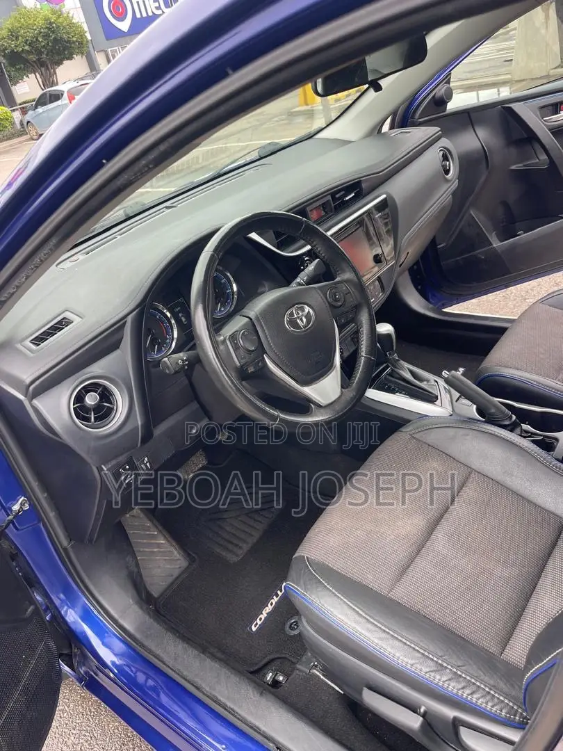 Toyota Corolla SE 4dr Sedan (1.8L 4cyl CVT) 2017 Blue