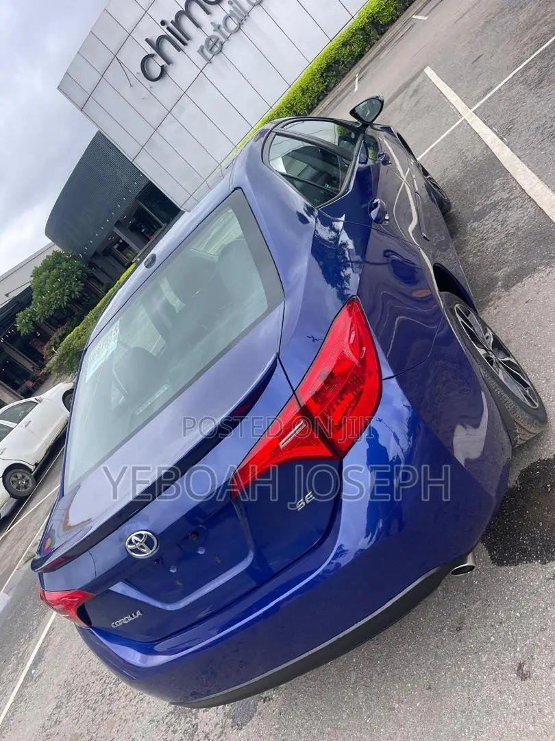 Toyota Corolla SE 4dr Sedan (1.8L 4cyl CVT) 2017 Blue