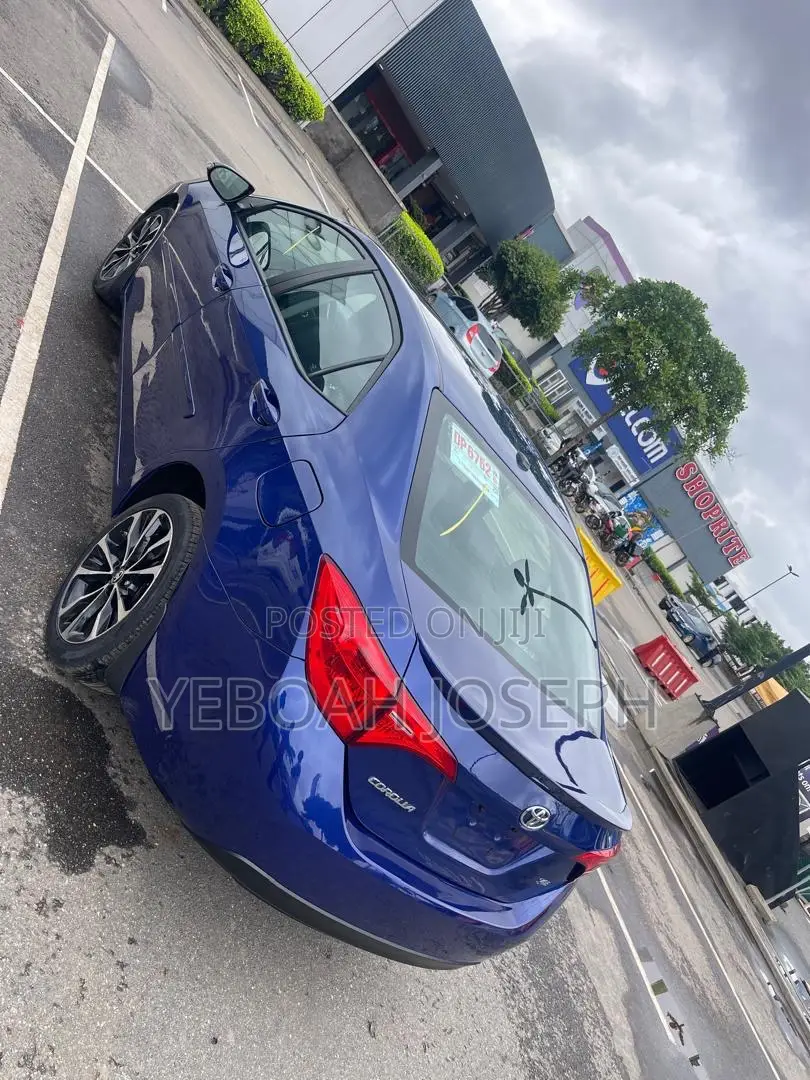 Toyota Corolla SE 4dr Sedan (1.8L 4cyl CVT) 2017 Blue