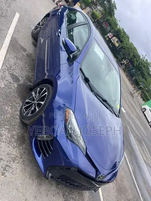 Toyota Corolla SE 4dr Sedan (1.8L 4cyl CVT) 2017 Blue