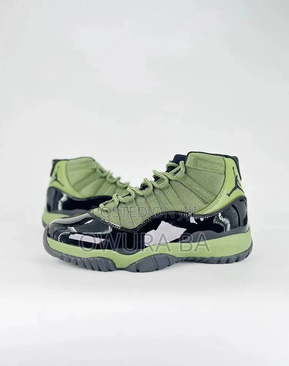 Unisex Sneakers