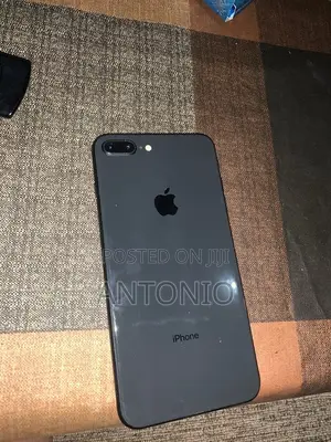 Apple iPhone 8 Plus 64 GB Black