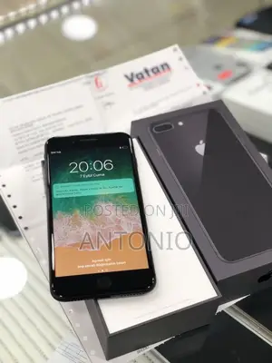 Apple iPhone 8 Plus 64 GB Black