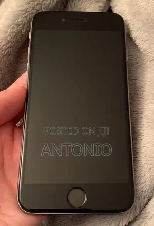 Apple iPhone 8 Plus 64 GB Black