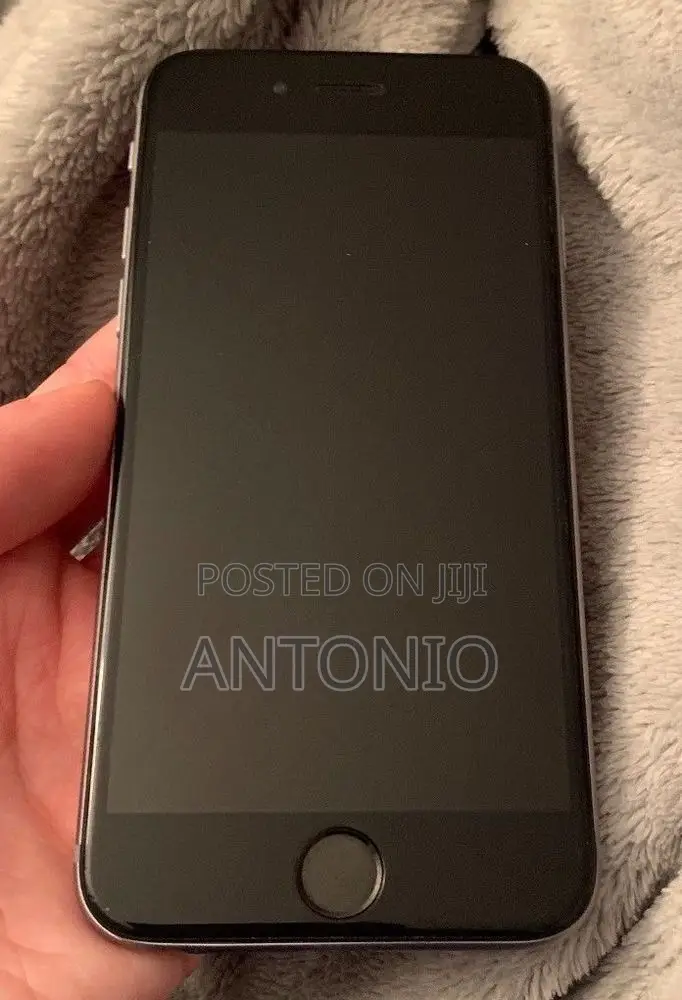 Apple iPhone 8 Plus 64 GB Black