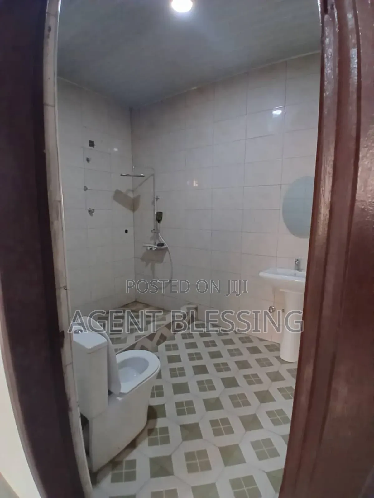 3bdrm Apartment in Golf City Afariwa, Tema Metropolitan for rent