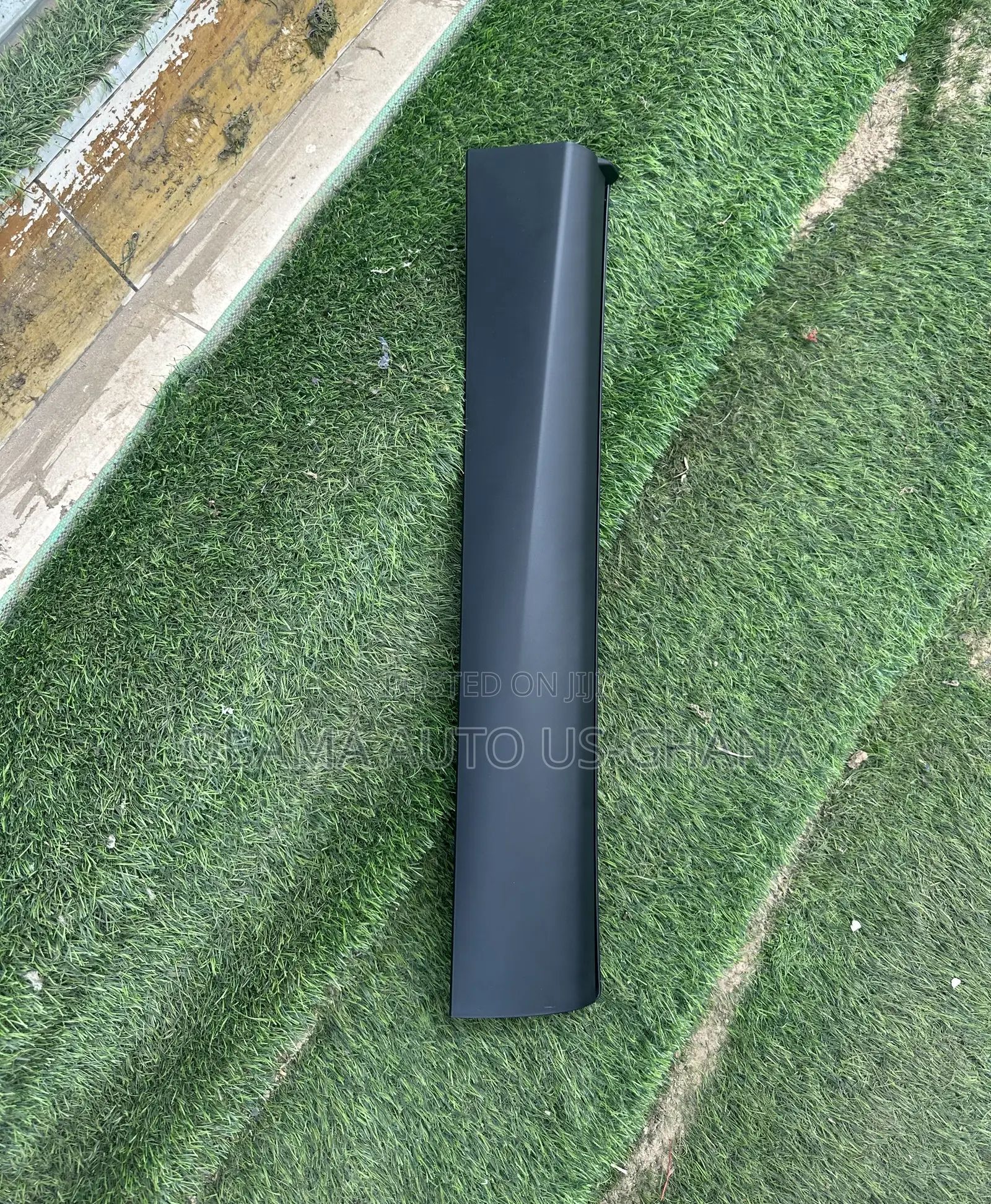 Mitsubishi Outlander 2022 2023 2024 Back Door Moulding Rear