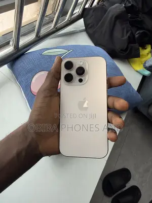Apple iPhone 16 Pro 128 GB Gold
