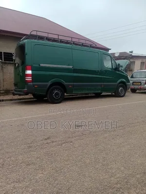 Mercedes-Benz Sprinter 2012 Green