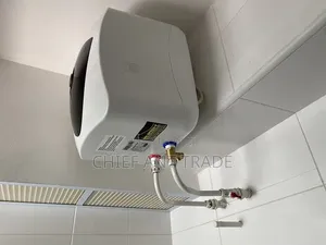 Ariston Water Heater. 10 Liters