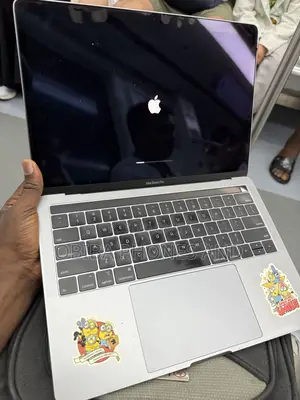 Laptop Apple MacBook Pro 2019 8GB Intel Core i5 SSD 128GB