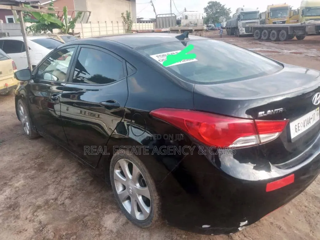 Hyundai Elantra 2012 Black