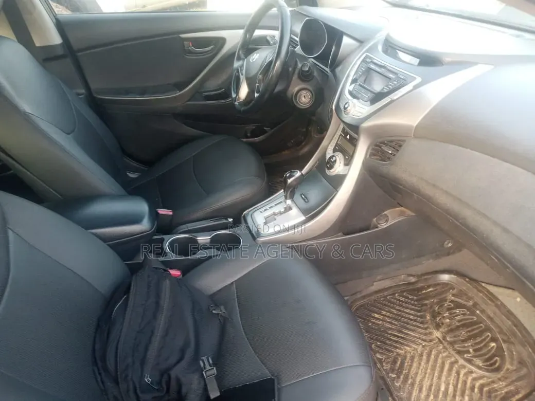 Hyundai Elantra 2012 Black